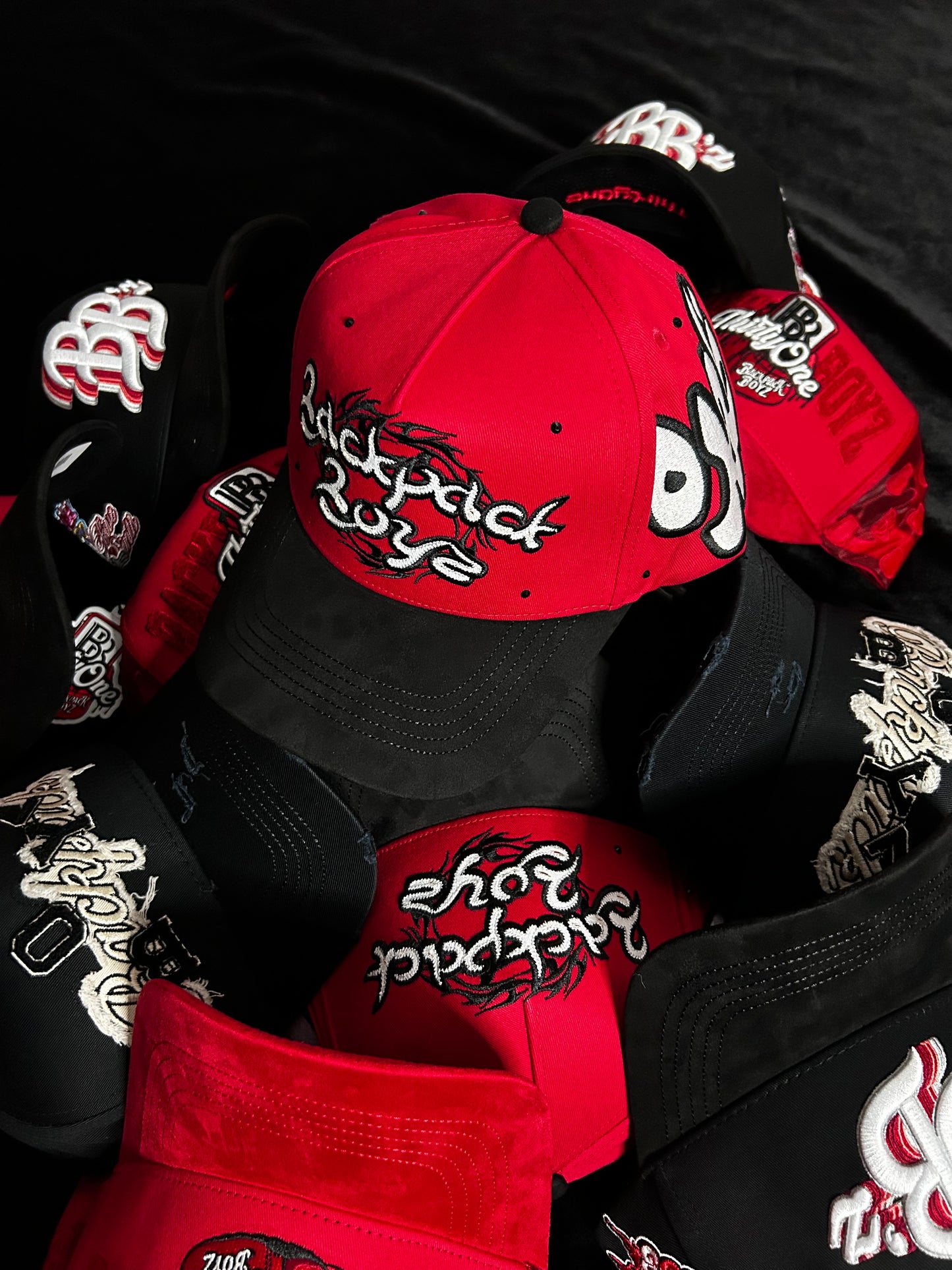 Thirtyone X Backpackboyz “Letras Árabes”