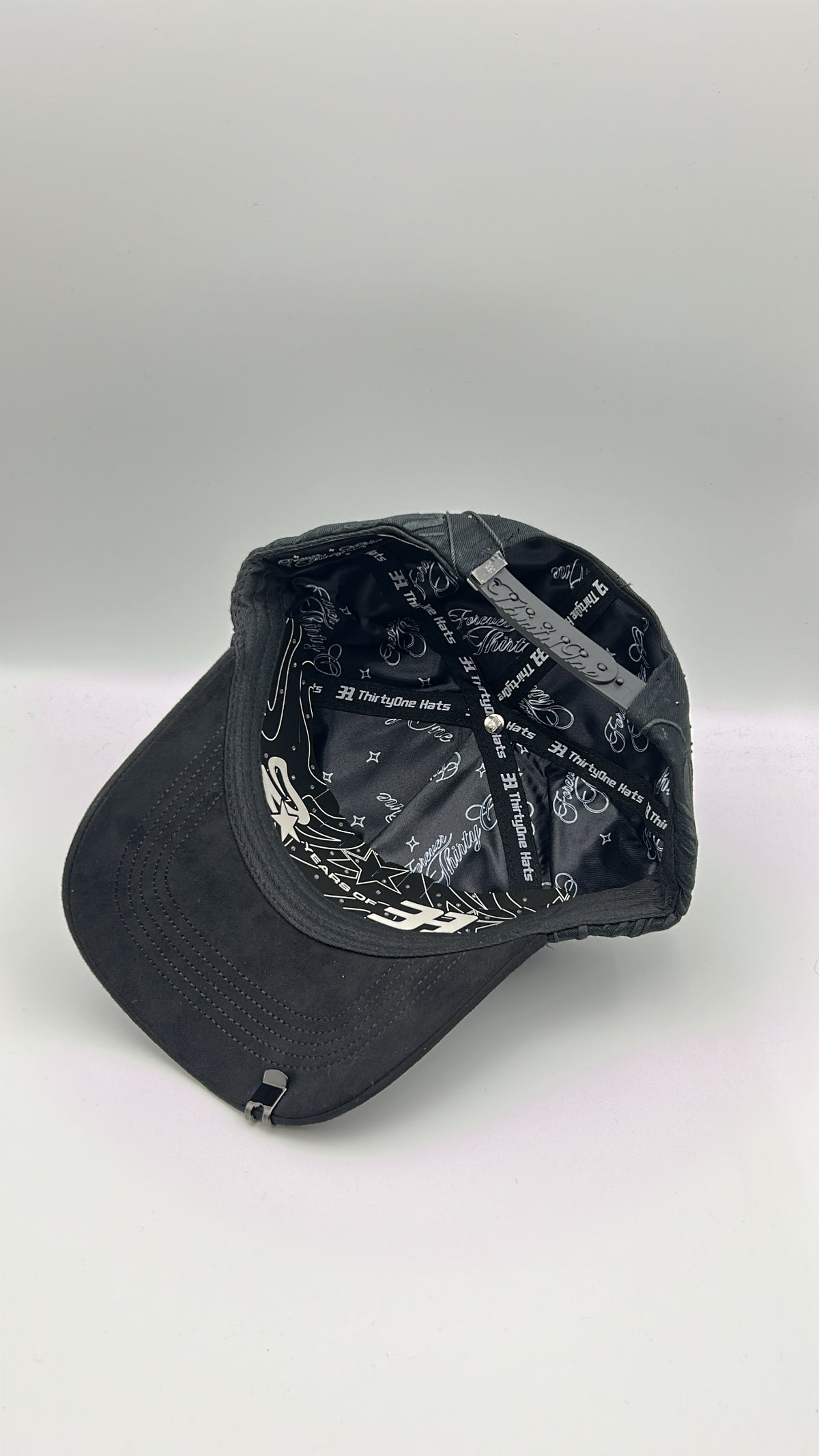 31 hats “NY Black”