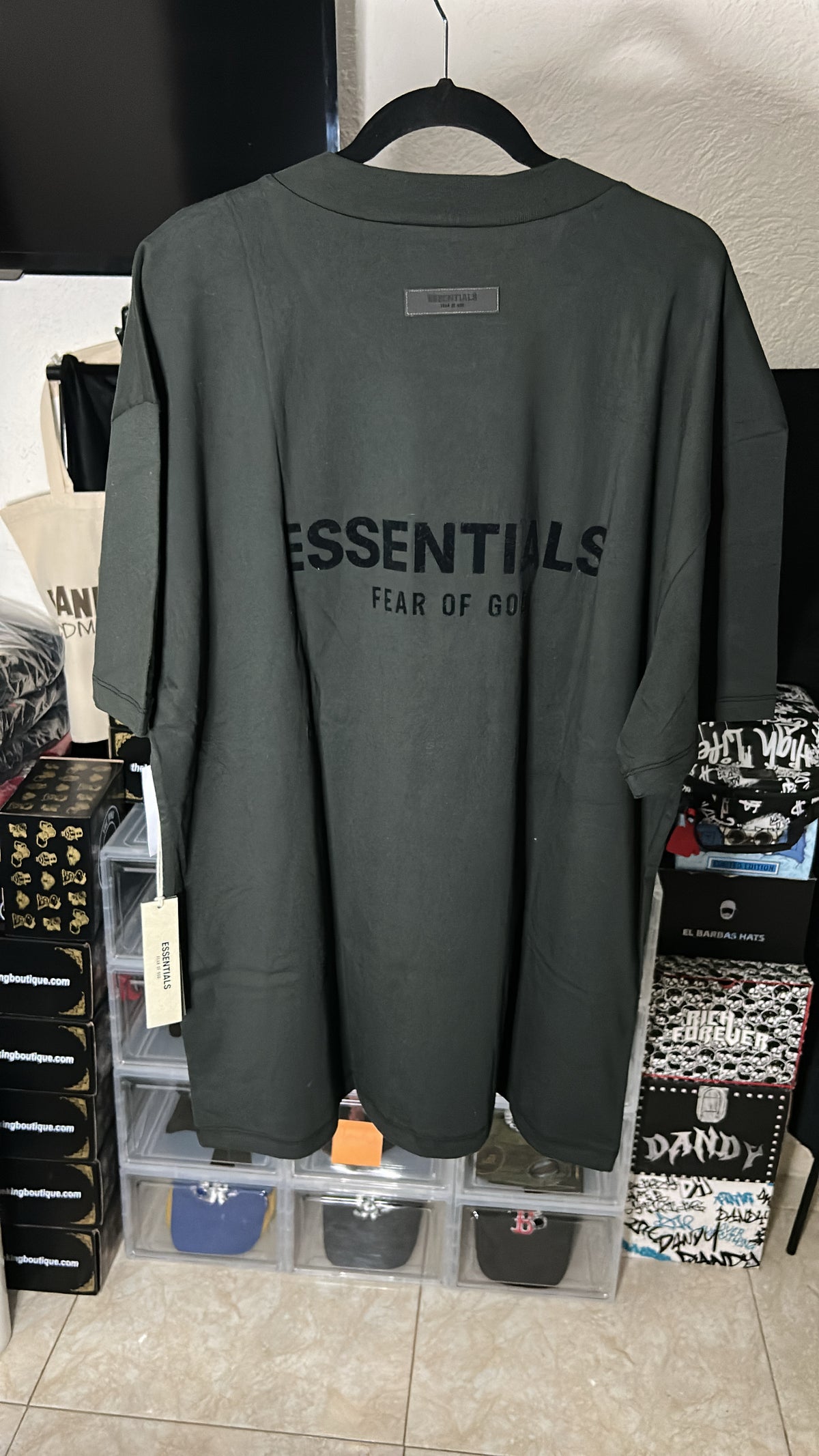 Playera Essentials