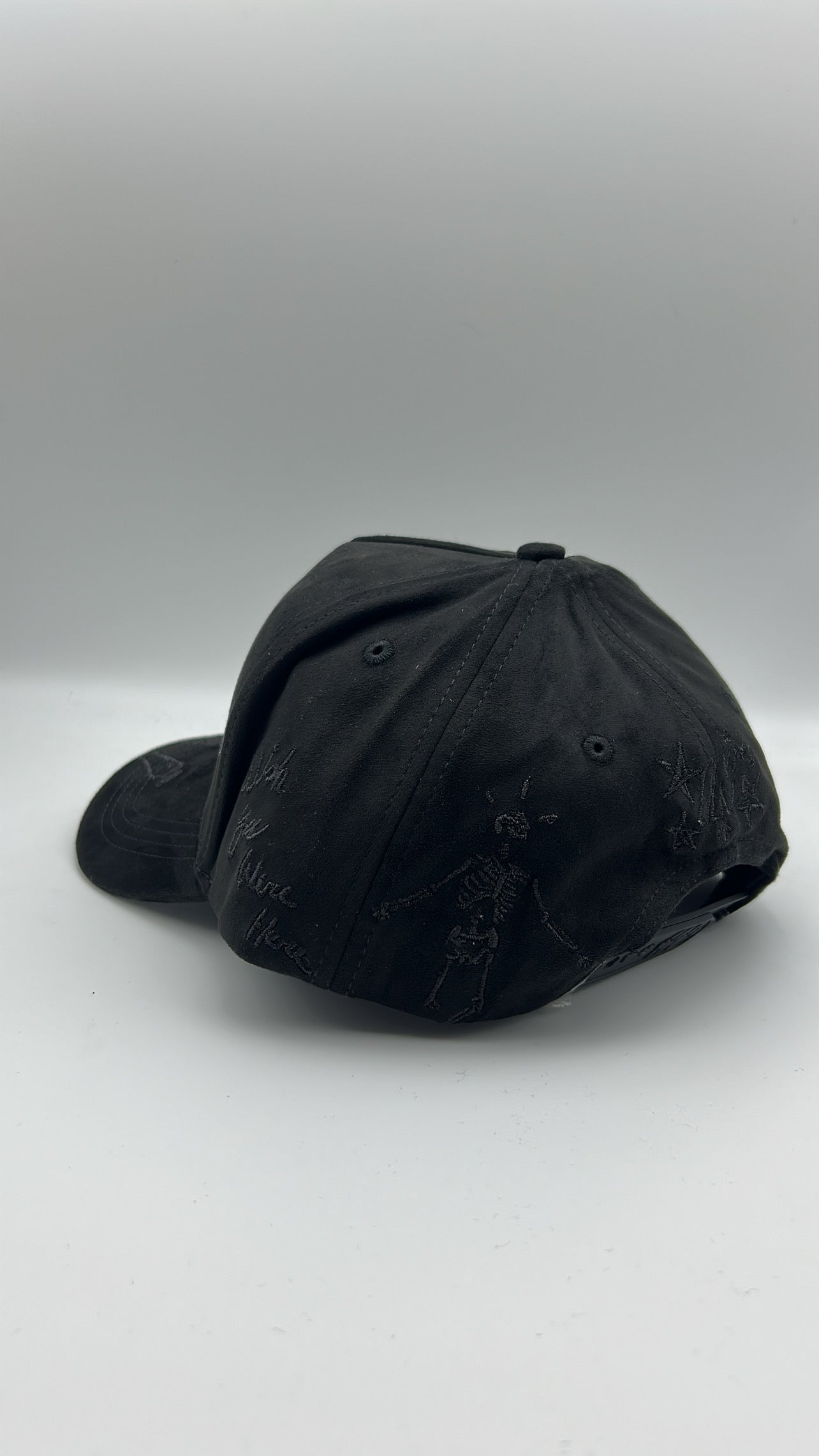 INEDIT “Black crystals”